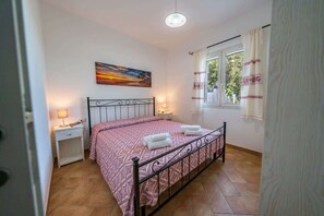 2 bedrooms, iron/ironing board, free WiFi, bed sheets - Il Mirto - Affitti Brevi Italia (Tertenia)