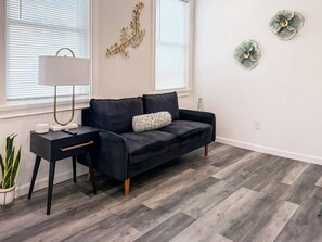 Smart TV - New 3 beds in Southie! W/D in unit. (Boston)