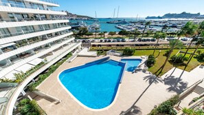 Apartment, 5 Bedrooms, Accessible, Balcony | Pool