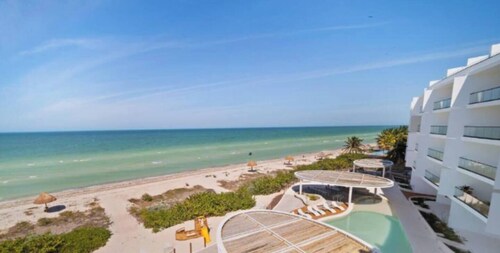 Siela seaside beachfront apartment in Siela seaside