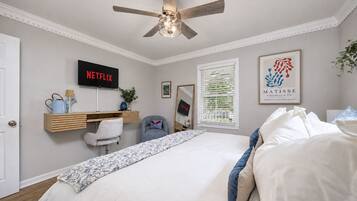 2 bedrooms, desk, iron/ironing board, free WiFi