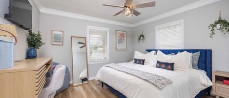 2 Schlafzimmer, Schreibtisch, Bügeleisen/Bügelbrett, kostenloses WLAN