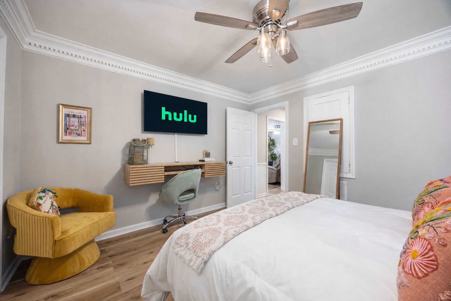 2 Schlafzimmer, Schreibtisch, Bügeleisen/Bügelbrett, kostenloses WLAN