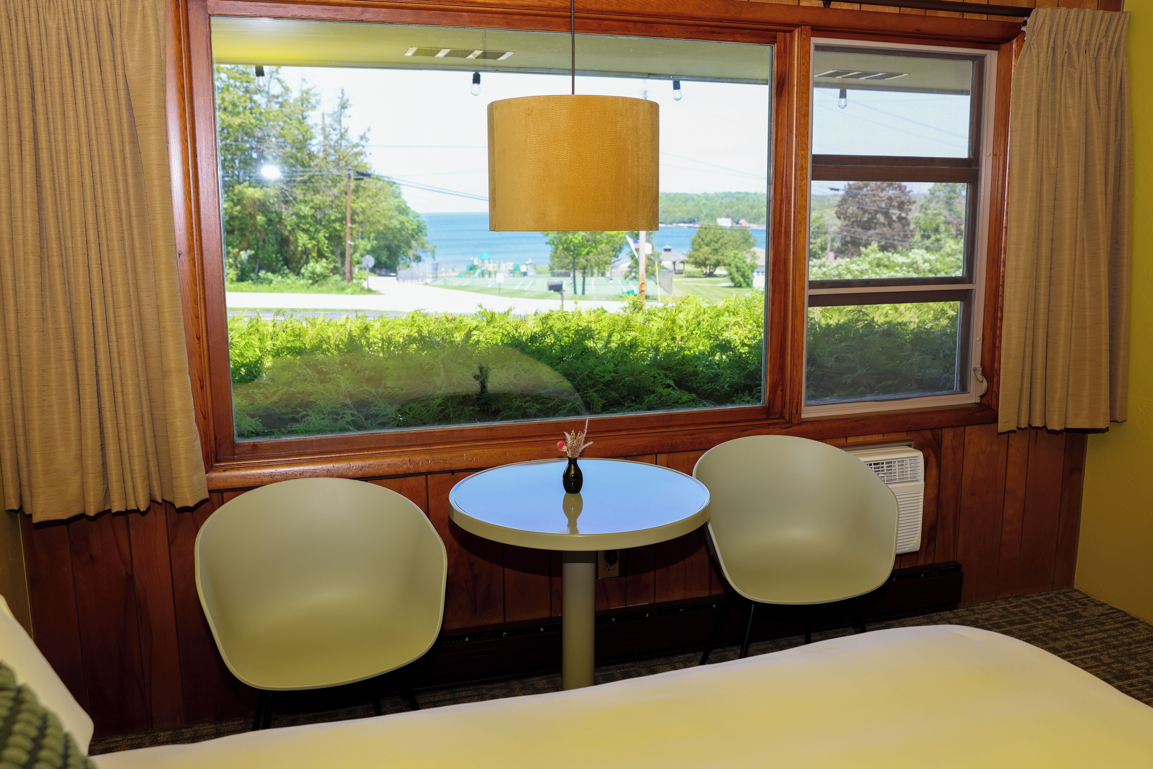 Standard Single Room | Free WiFi, bed sheets