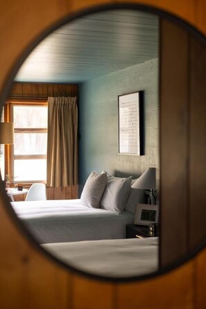 Standard Double Room | Free WiFi, bed sheets