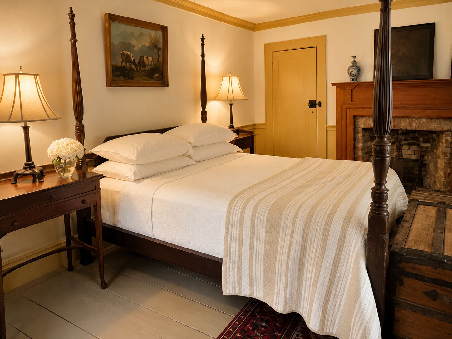Deluxe Double Room, 1 Queen Bed, Private Bathroom, Sea View | WiFi (free)