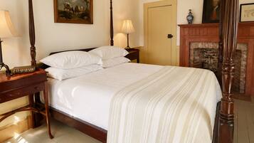 Deluxe tweepersoonskamer, 1 queensize bed, privébadkamer, uitzicht op zee | Gratis wifi