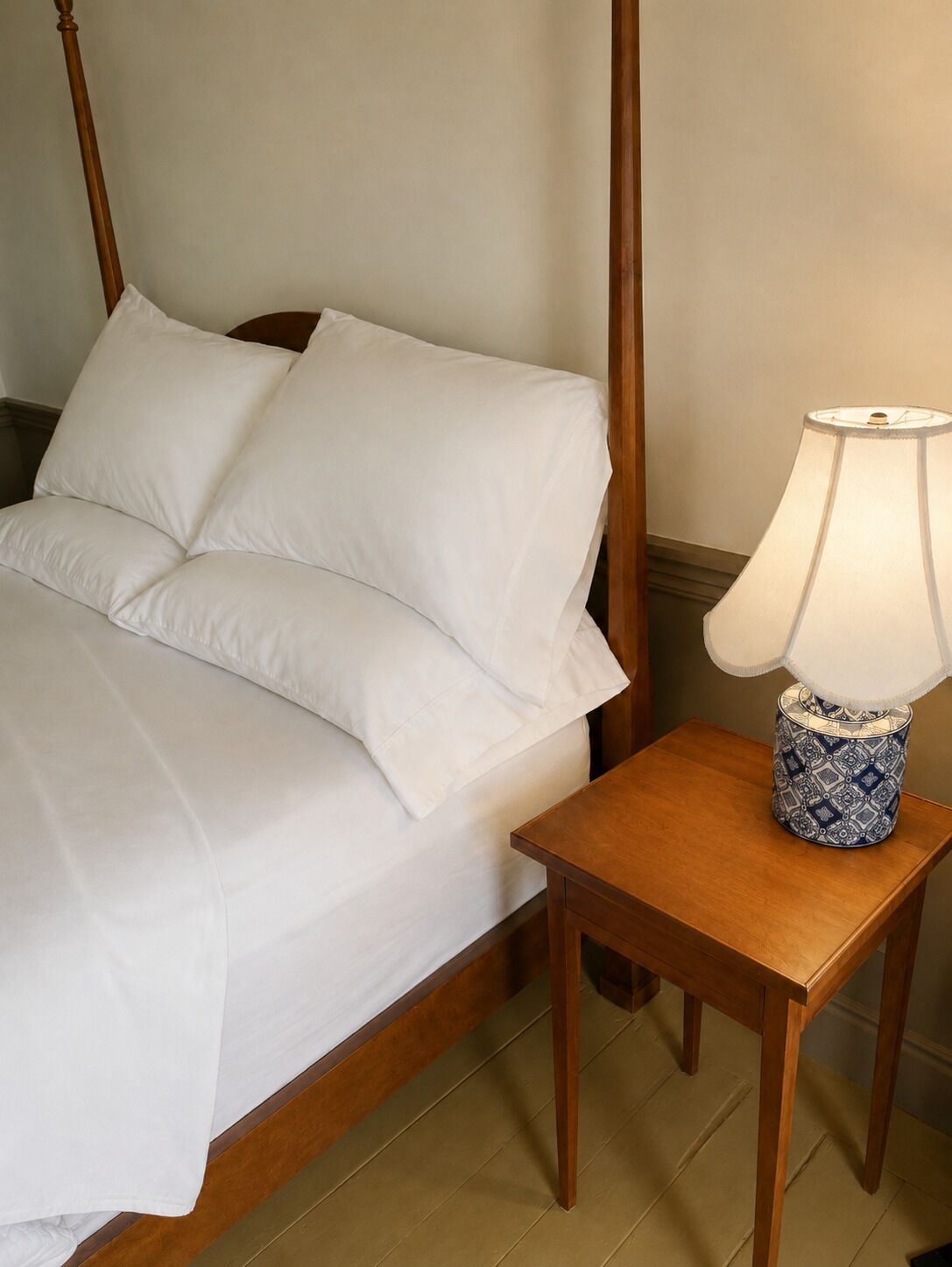 Sábanas de algodón egipcio, ropa de cama de alta calidad y wifi gratis 
