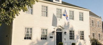 Bailey House Inn