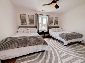 3 bedrooms, desk, iron/ironing board, free WiFi
