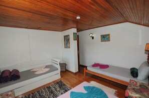 3 habitaciones, tabla de planchar con plancha y wifi gratis 