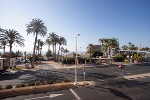 Soundproofing - Apartamentos Bahia Suite (Alicante)