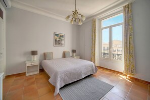2 Schlafzimmer, Bügeleisen/Bügelbrett, Reisekinderbett, kostenloses WLAN