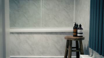 Apartment | Bathroom