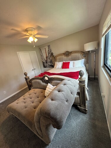 Cozy 1-bedroom apt near Atlanta Airport College Park with WiFi,Free Parking