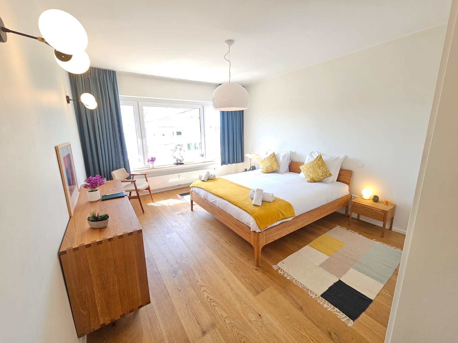 Iron/ironing board, free WiFi