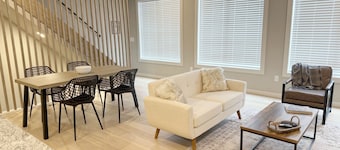 Twilight Townhouse 2 Bed 2.5 Bath near Silos/ Doodle Trail/ Downtown Easley, SC