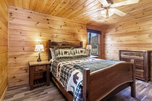 3 chambres, fer et planche à repasser, Wi-Fi gratuit, draps fournis