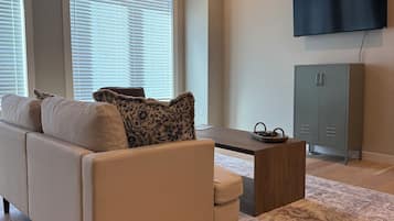Smart TV, books