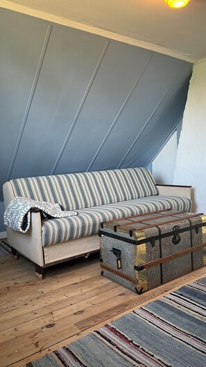 Living area - Solbacka - Holiday home on Öland in Sweden, close to animals and nature (Mysinge)