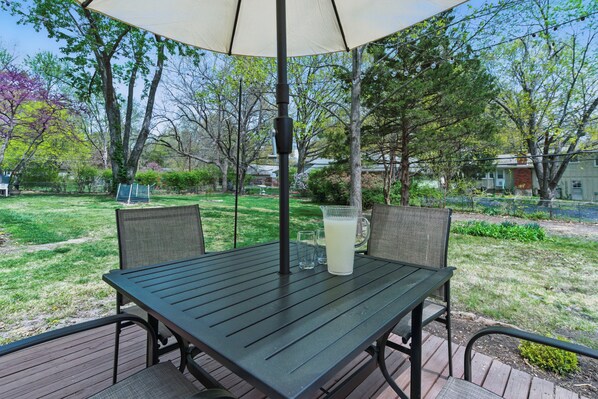 Outdoor dining