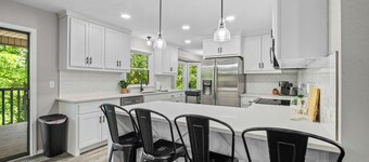 Once Upon A Trail: Direct Trail Access>Hot Tub>Theater Rm