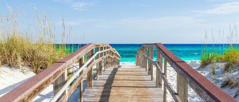 Liegestühle, Strandtücher