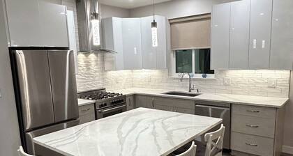 Wine Country Home w/ Hot Tub & Views | Vino Villa