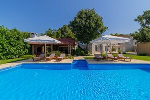 Pool - Villa Lavandis with Jacuzzi and 50m2 Pool (Vinjani Donji)