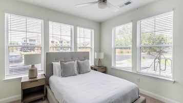 Apartment, 2 Bedrooms | 2 bedrooms, individually decorated, individually furnished