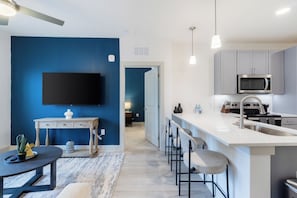 Apartment, 2 Bedrooms | Private kitchen | Full-size fridge, microwave, oven, stovetop