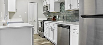 Landing Apartments Indy