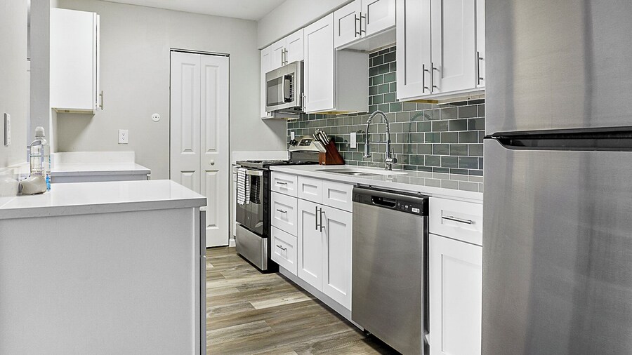 Landing Apartments Indy