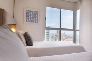 2 chambres, fer et planche à repasser, Wi-Fi, draps fournis