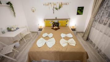 1 habitación, escritorio, wifi gratis y ropa de cama