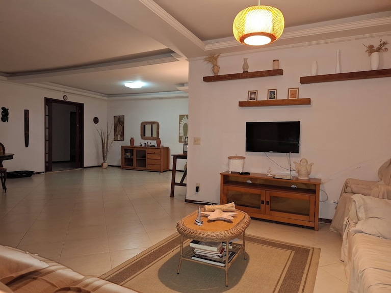 Casa Aconchegante Piscina,churrasqueira,área Gourmet, Gramado E Muito Lazer! - Niterói