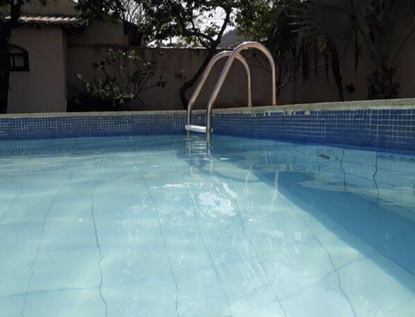 Utomhuspool