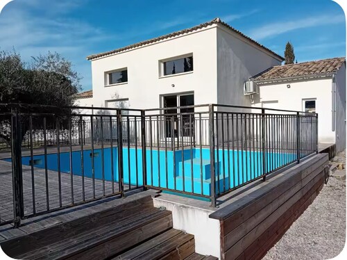 Villa 8 personnes avec piscine au du Pont du Gard