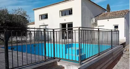 Villa 8 personnes avec piscine au du Pont du Gard