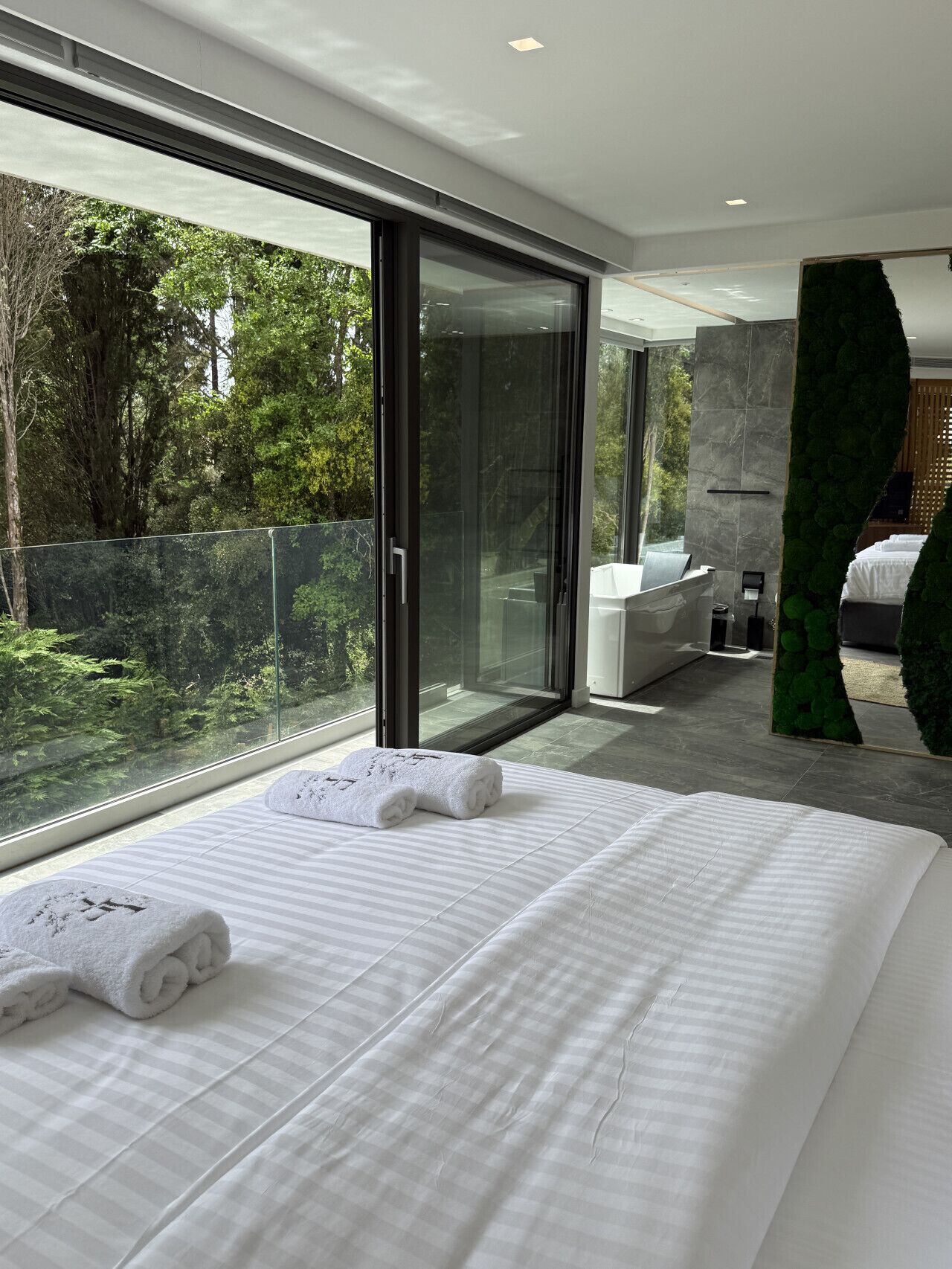 3 Schlafzimmer, Schreibtisch, Bügeleisen/Bügelbrett, kostenloses WLAN