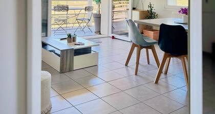 Le Frontalier Suisse au pied de la DĂŽle en RDC