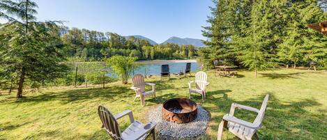 المنطقة المحيطة بالمنشأة