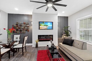 Smart-TV, Kamin