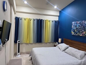 3 habitaciones, caja de seguridad en la habitación y escritorio