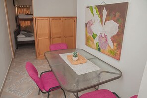 Appartement Deluxe, vue sur la ville | Accès au Wi-Fi (inclus)