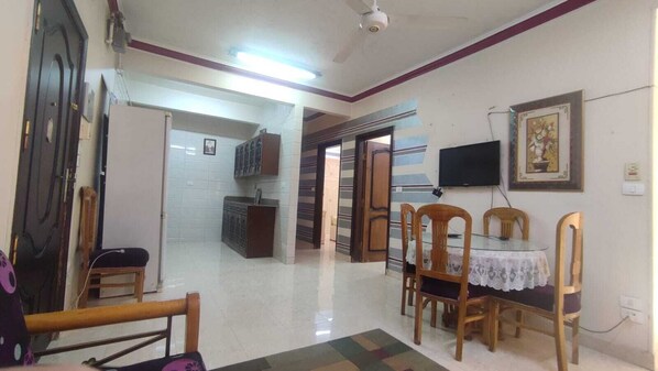 Interior - Aswan - Al-Aqqad District - Behind the Supply Directorate (Aswan)