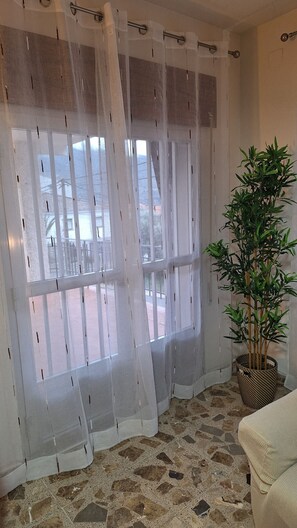 Interior - Chalet with fireplace. Ideal for families and friends along with your pet. (El Tiemblo)