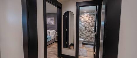 2 makuuhuonetta, silitysrauta/-lauta, Wi-Fi, vuodevaatteet