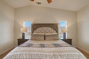 4 bedrooms, free WiFi, bed sheets, wheelchair access