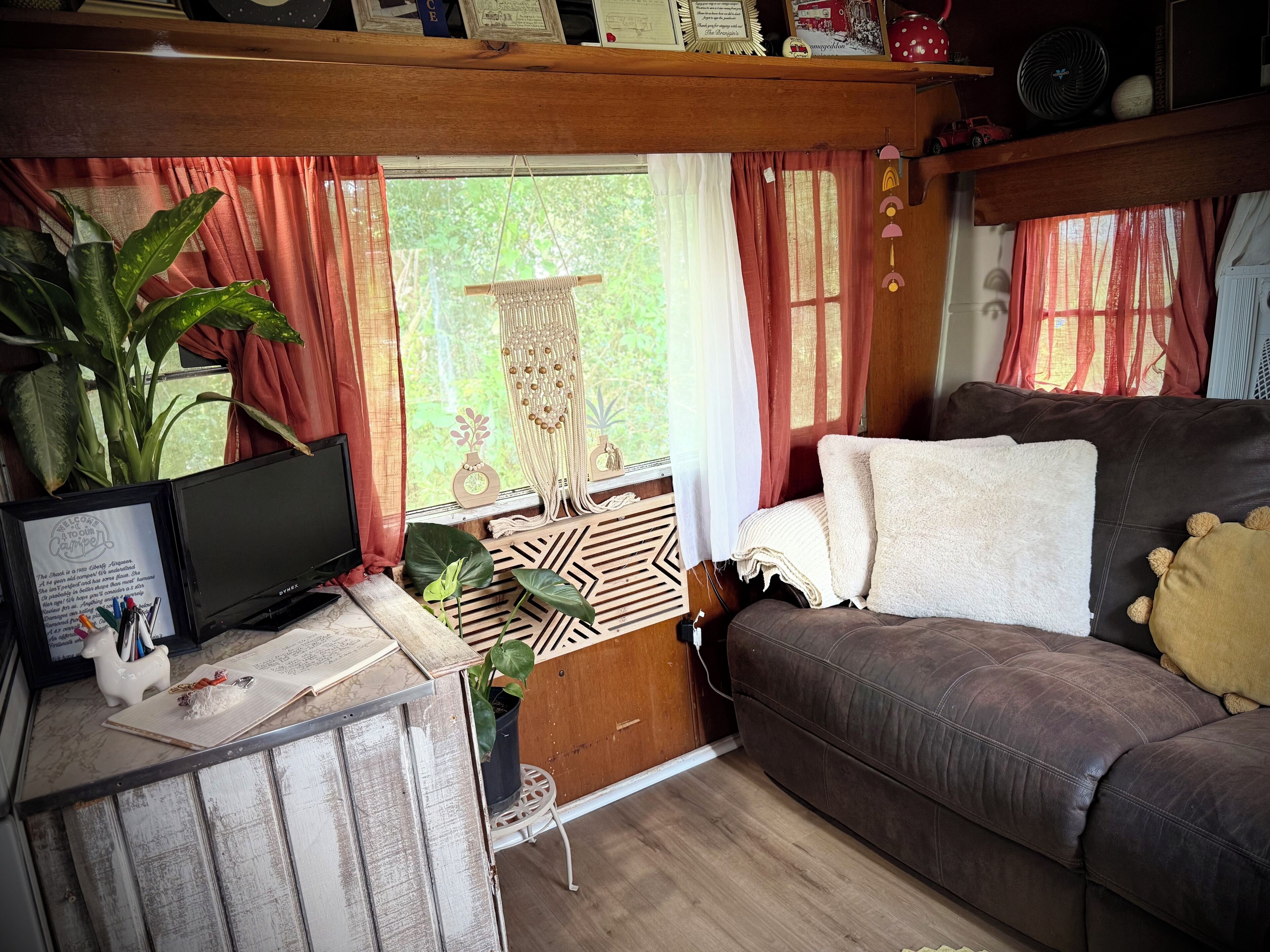 TV